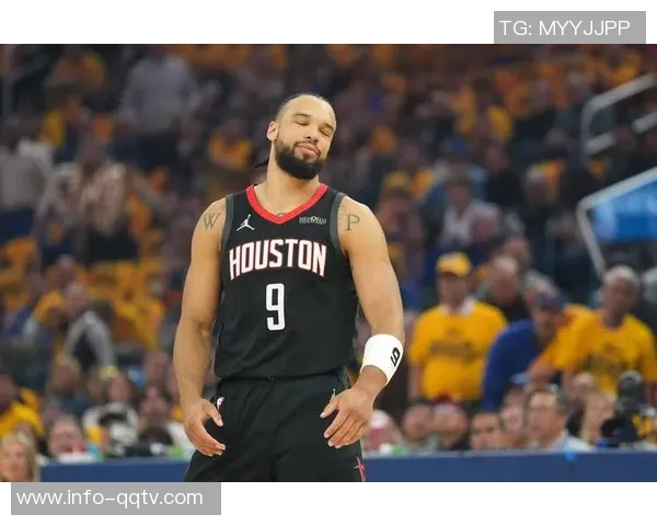 再遭鱼腩困扰KD是否仍自认替罪羊呼吁归还狄龙与格林重振球队信心 再遭鱼腩困扰KD是否仍自认替罪羊呼吁归还狄龙与格林重振球队信心